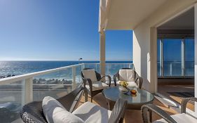 Charming Apartment On The Beach